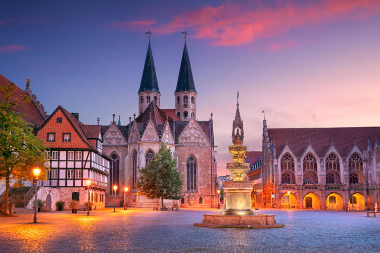 Martinikirche in der Braunschweiger Altstadt bei Sonnenuntergang