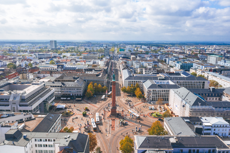 Luftaufnahme der Innenstadt von Darmstadt mit Blick auf den Luisenplatz