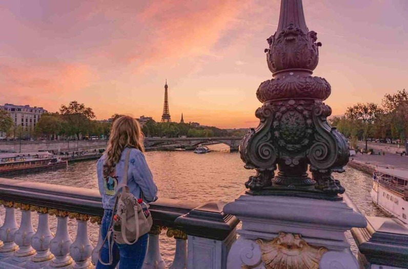 Auslandsjahr mal Anders: Arbeite und lebe als Sprach-/Kulturvermittler (m/w/d) in Paris