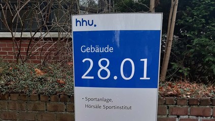 Die Sporthalle am botanischen Garten in Düsseldorf.