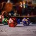 Ausschnitt von Spieltisch mit Spezial-Würfeln.