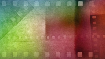 Abstraktes Bild bestehend aus Farbverläufen und den Umrissen von Filmstreifen.