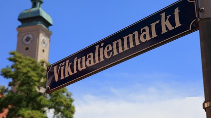 Straßenschild am Viktualienmarkt.