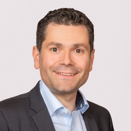 Florian Freund ist neuer Oberbürgermeister von Augsburg – und wird sich daran messen lassen müssen, was davon bei Studierenden ankommt. (Foto: spd-fraktion-augsburg.de)