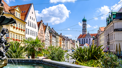 Panorama-Bild der Maximilianstraße in Ausgburg.
