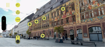 Die Epoci App macht die historischen Fresken auf dem Fuggerstadtpalast sichtbar.